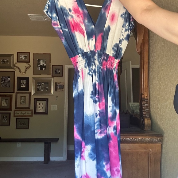 Dress small - Picture 3 of 6